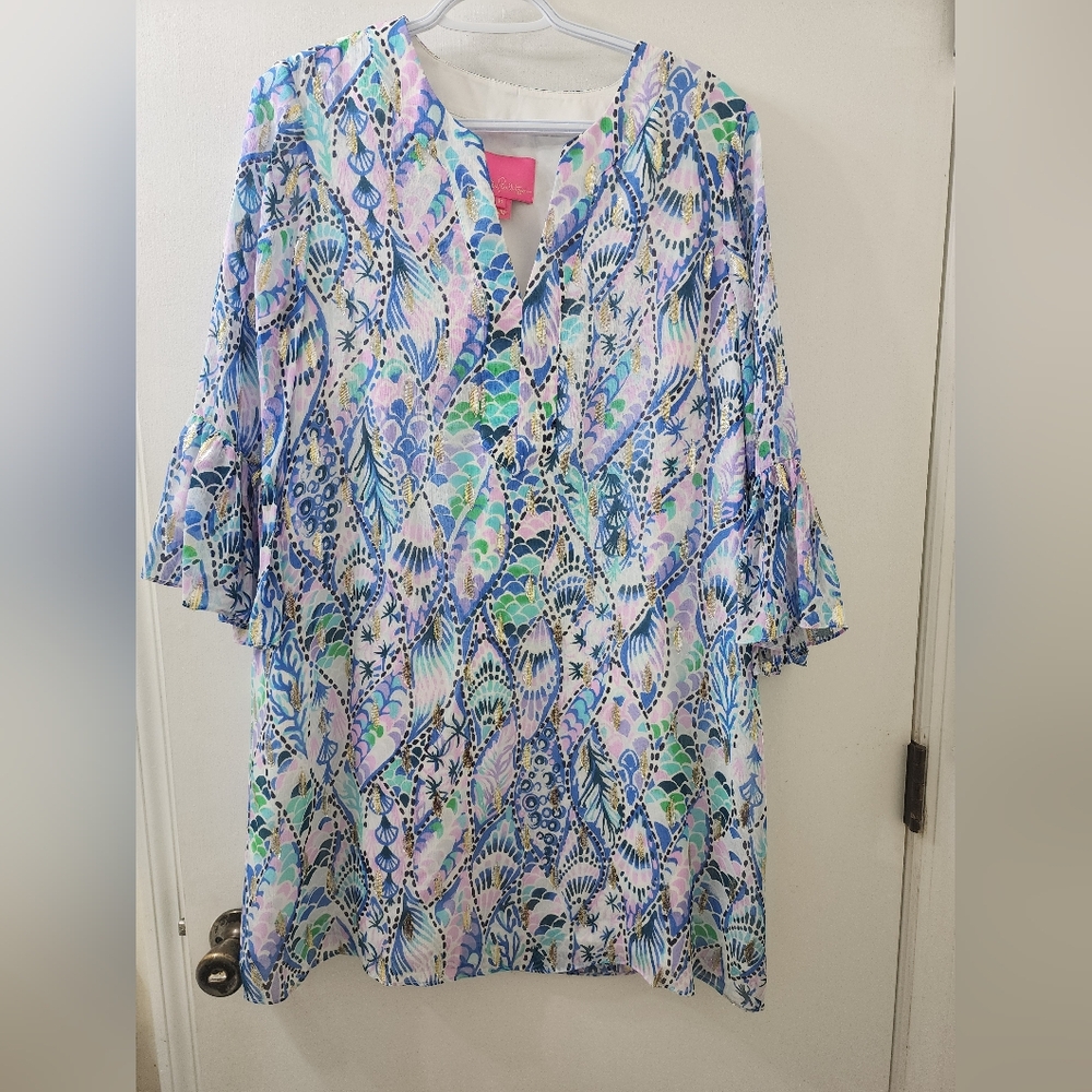 Lilly Pulitzer, size medium, floral, silk/metallic, ruffled sleeves.‎